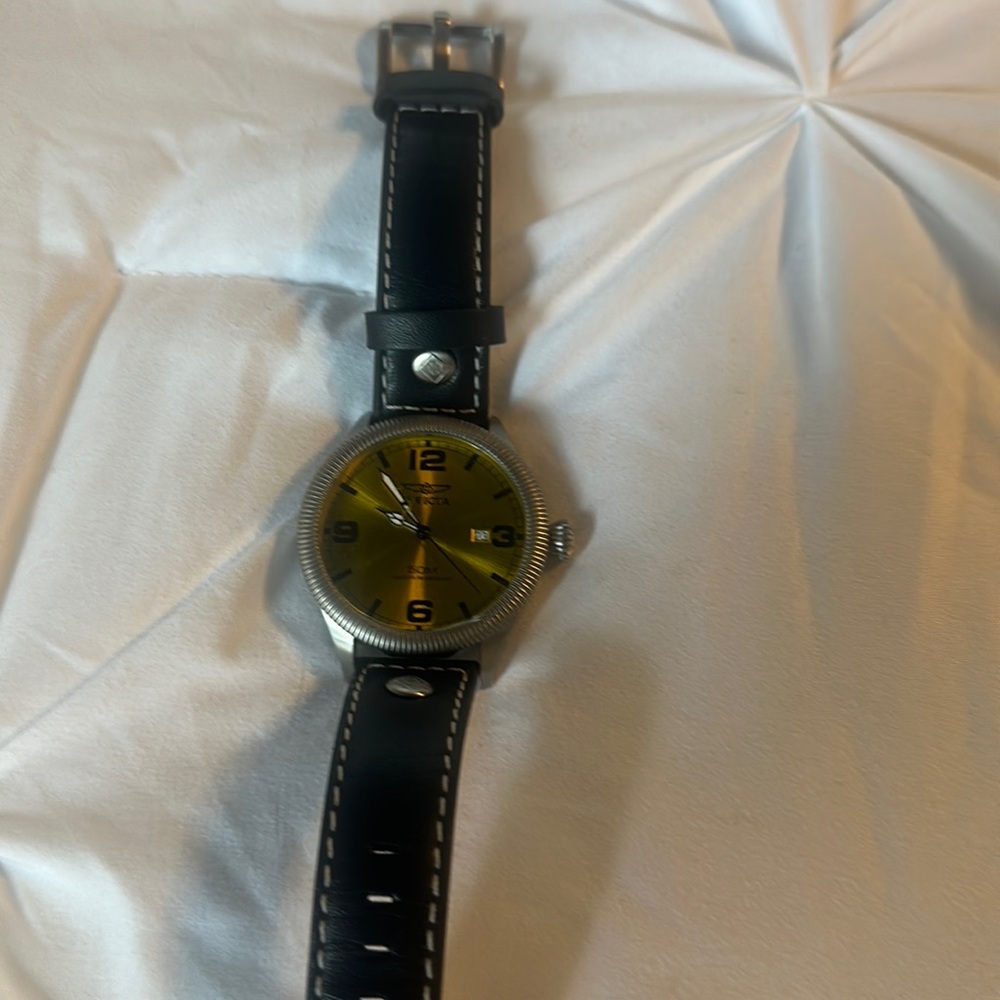 Beautiful and smart invicta watch